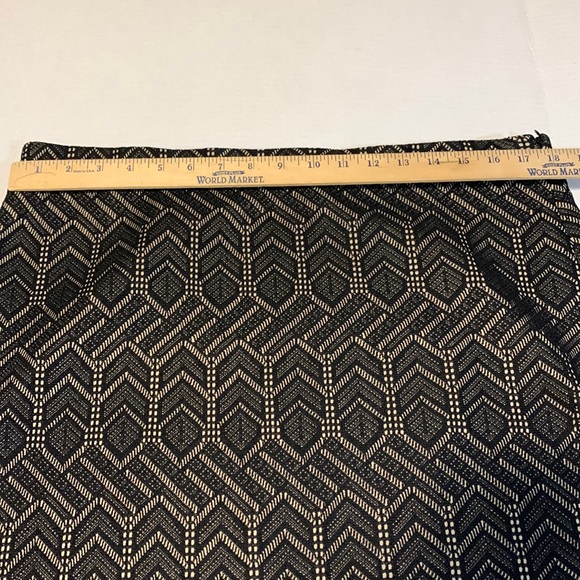 Ann Taylor black and tan geometric skirt Size 16 - Picture 6 of 7